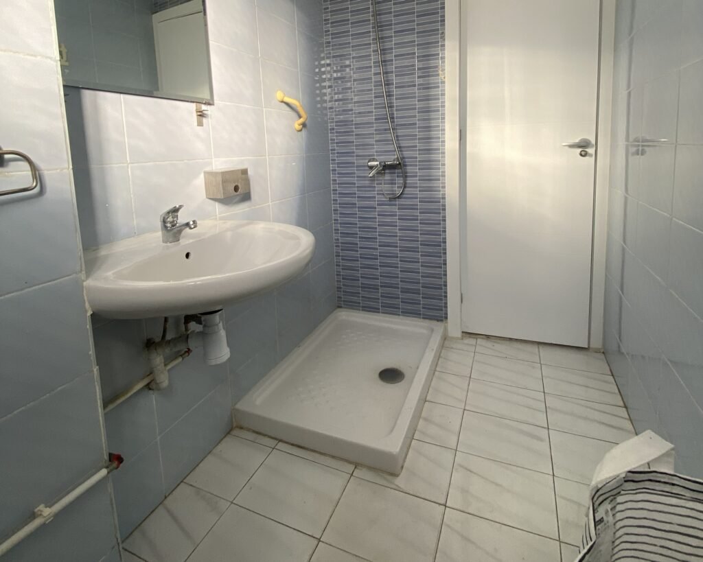 PAM. 35 Room-1 image 4