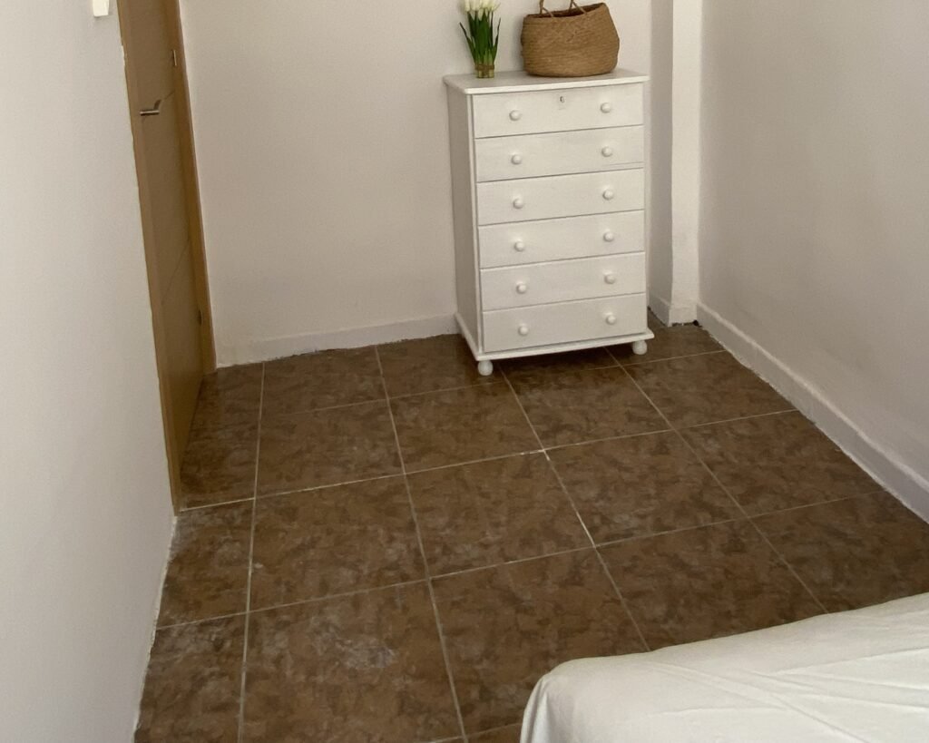 BJG 20. Room-4 image 2