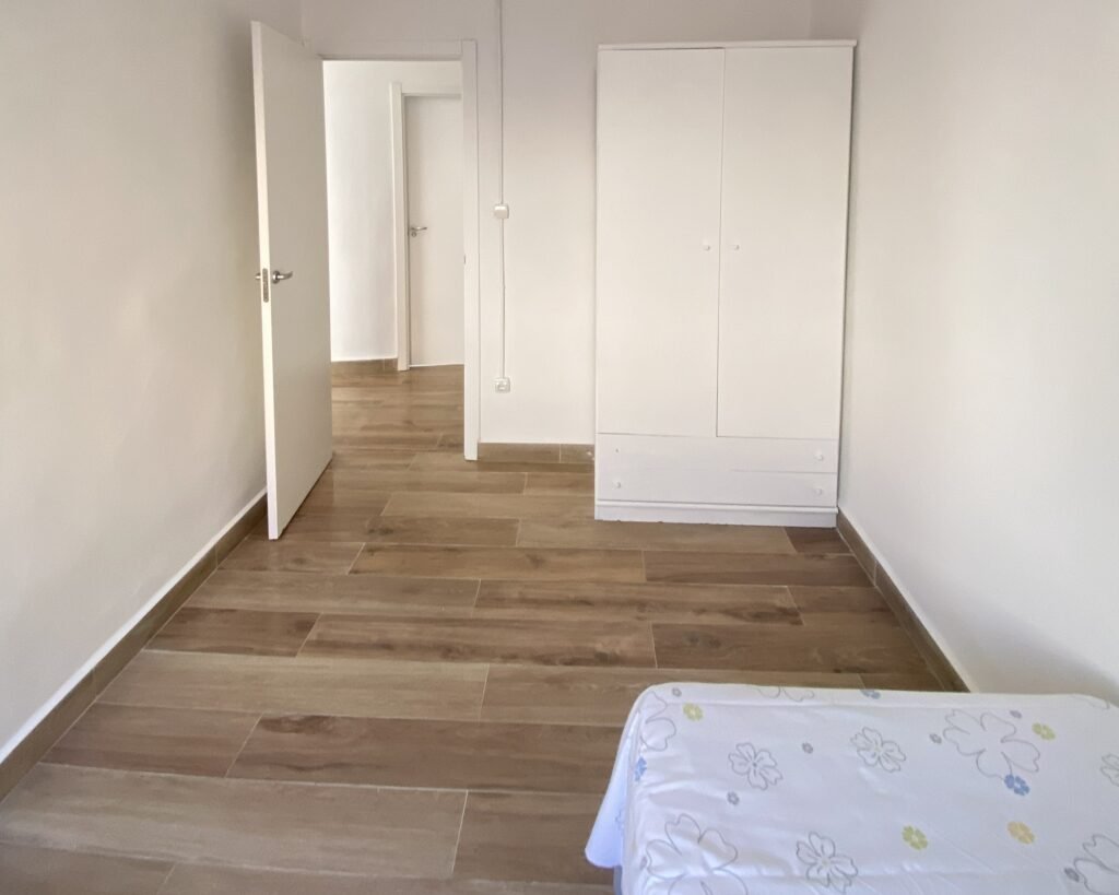 PAM. 35 Room-4