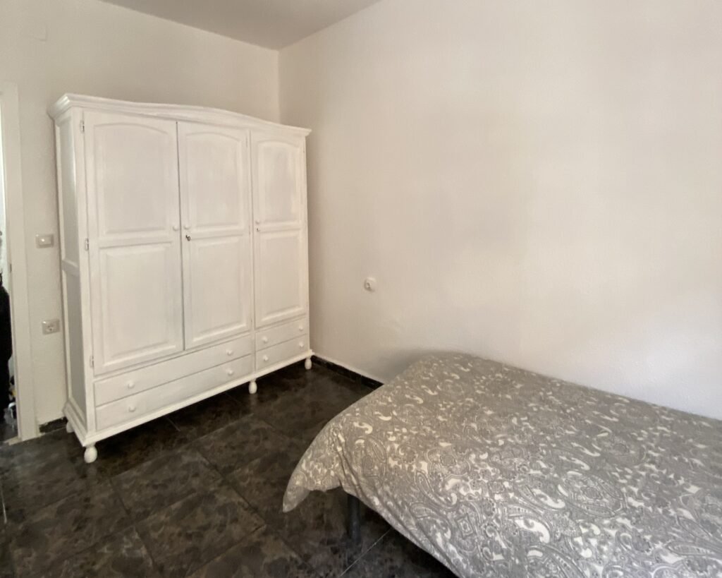 PAM 29.  Room-1