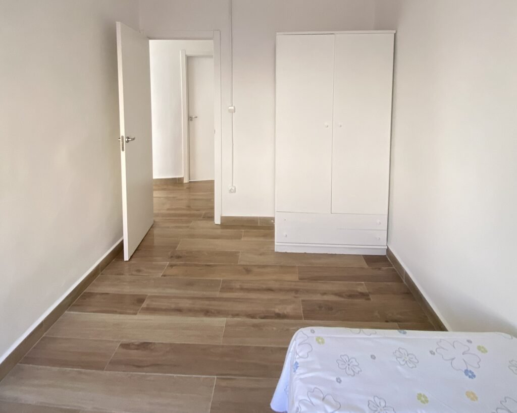 PAM. 35 Room-1