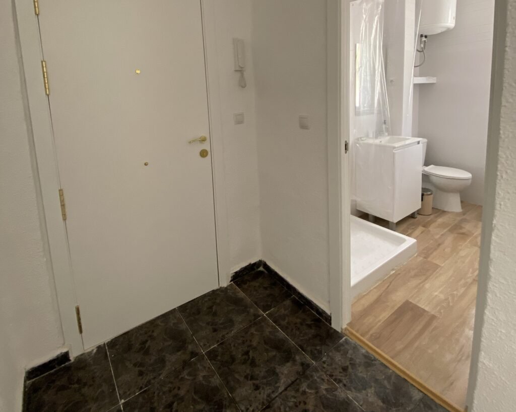 PAM29.  Room-2 image 4