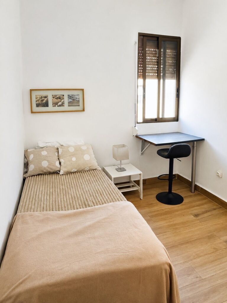 PAM. 35 Room-1 image 2