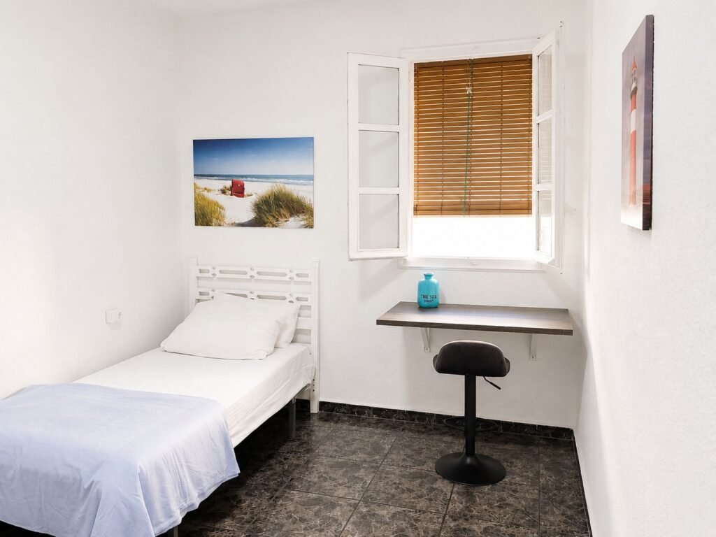 PAM 29.  Room-3