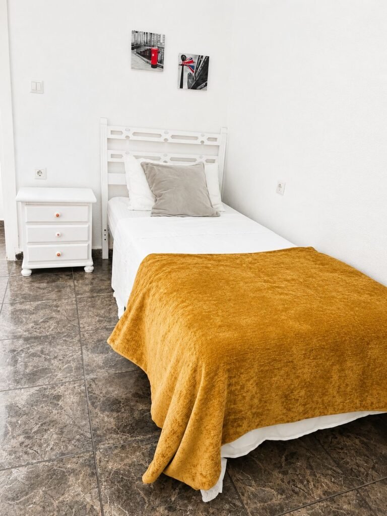 PAM29.  Room-2 image 3