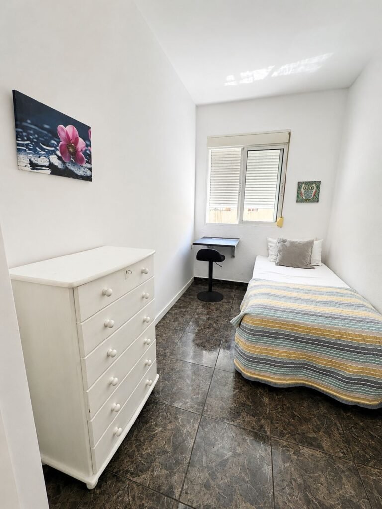 PAM29. Room-4