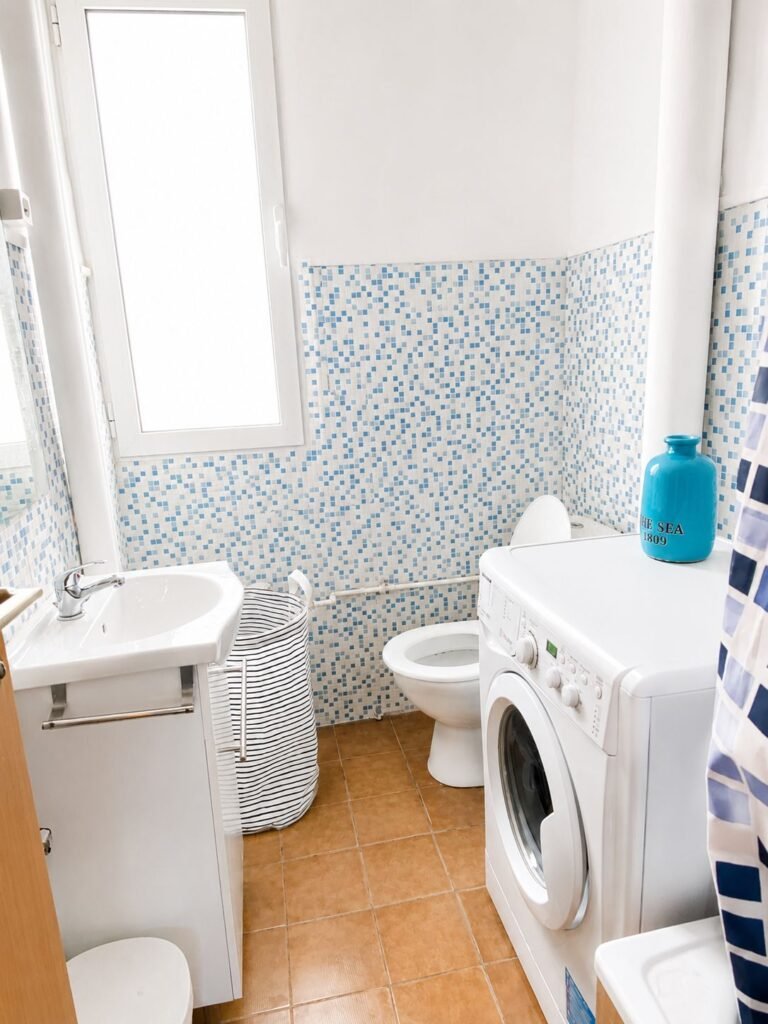 BJG 20. Room-2. gallery image 11